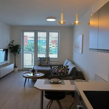Luxury 2 Nr3 By Bratislavatrip Apartamento *